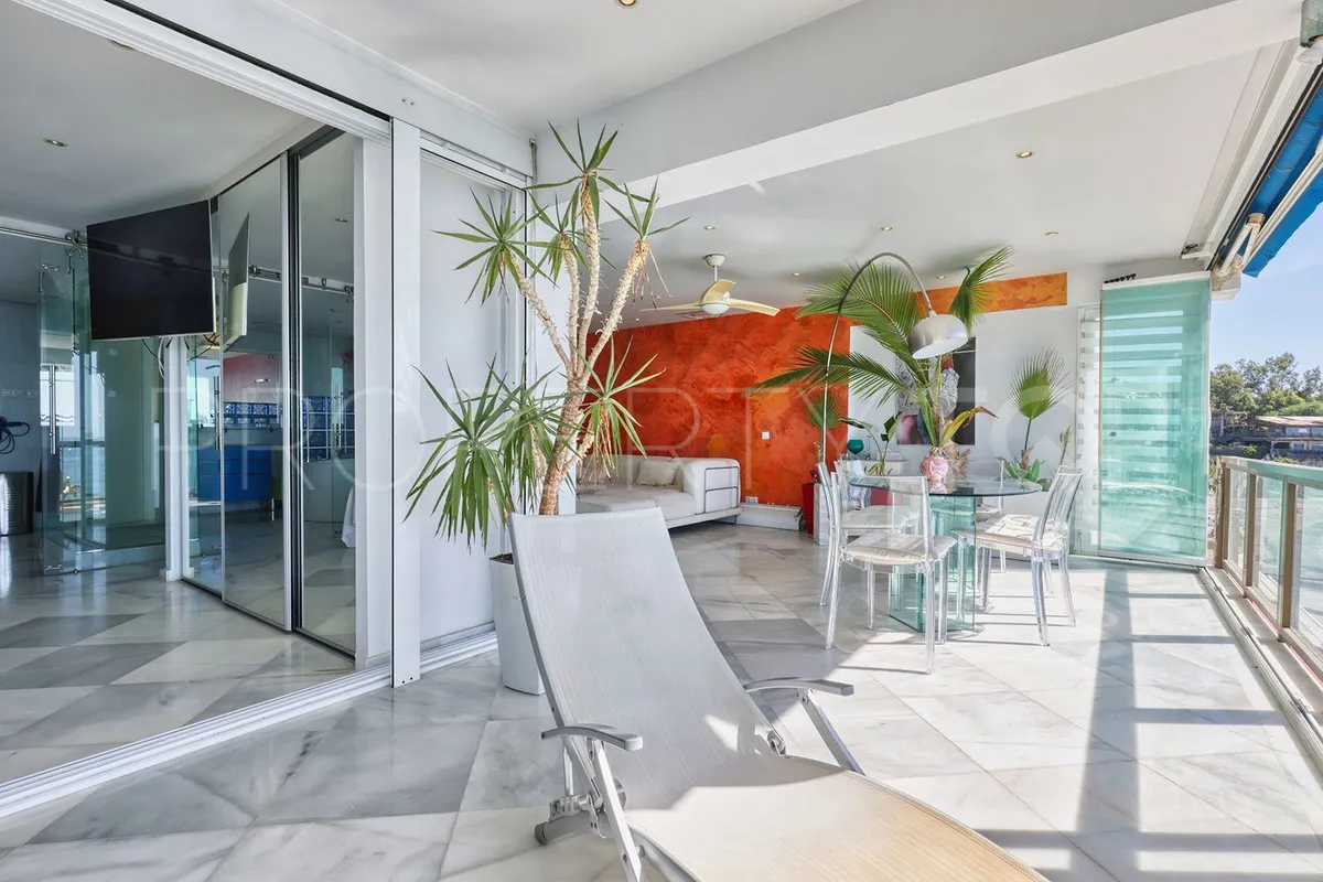 For sale apartment in Benalmadena Costa with 2 bedrooms