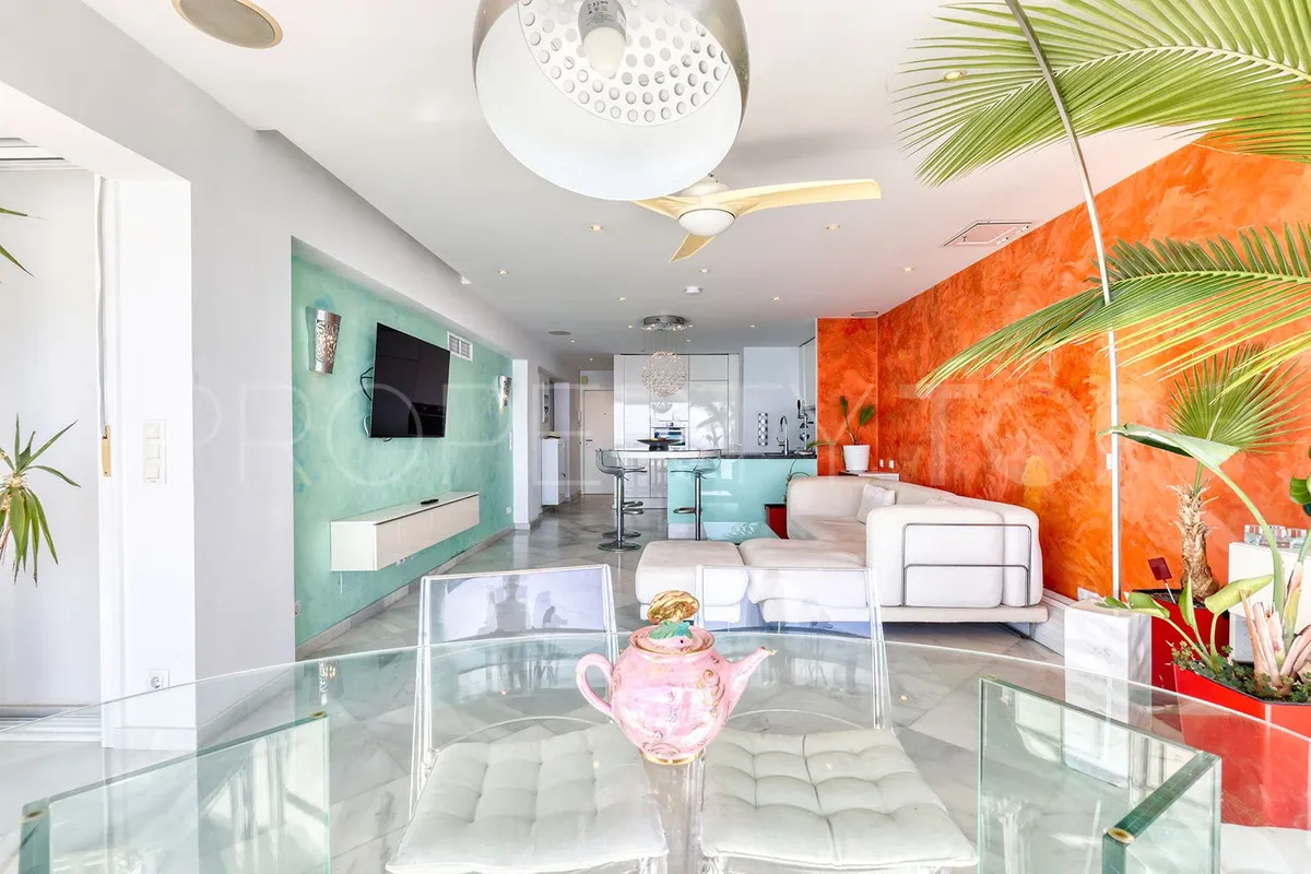 For sale apartment in Benalmadena Costa with 2 bedrooms