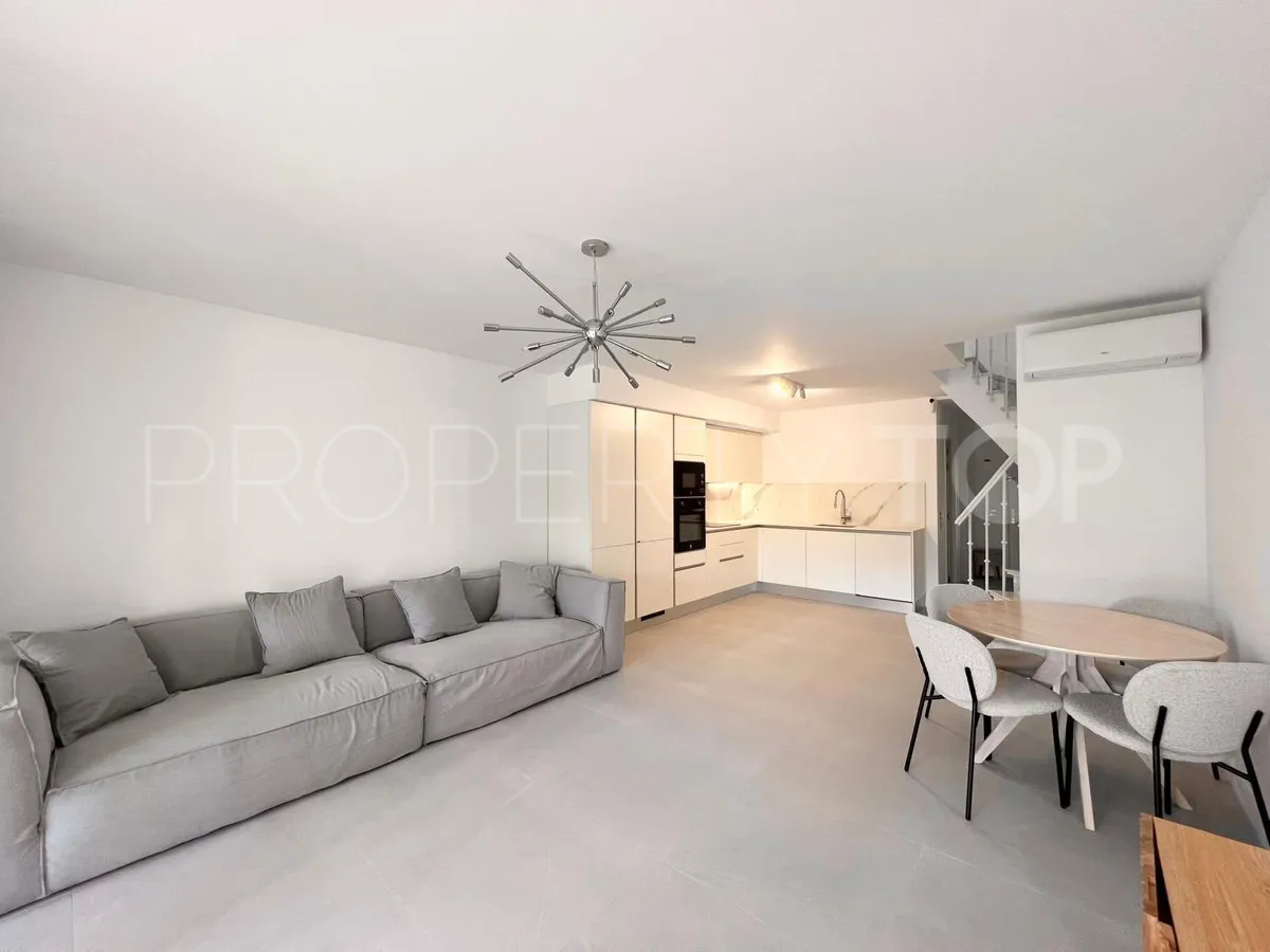 For sale 3 bedrooms town house in Estepona