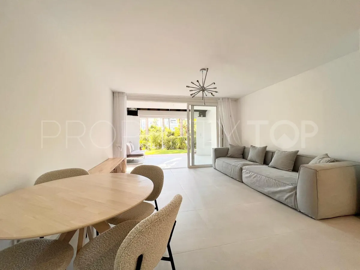 For sale 3 bedrooms town house in Estepona