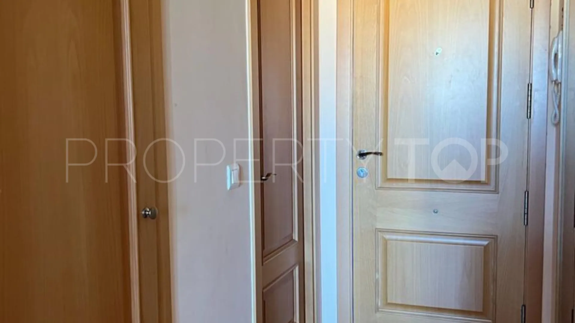 Buy Marbella City apartment with 2 bedrooms