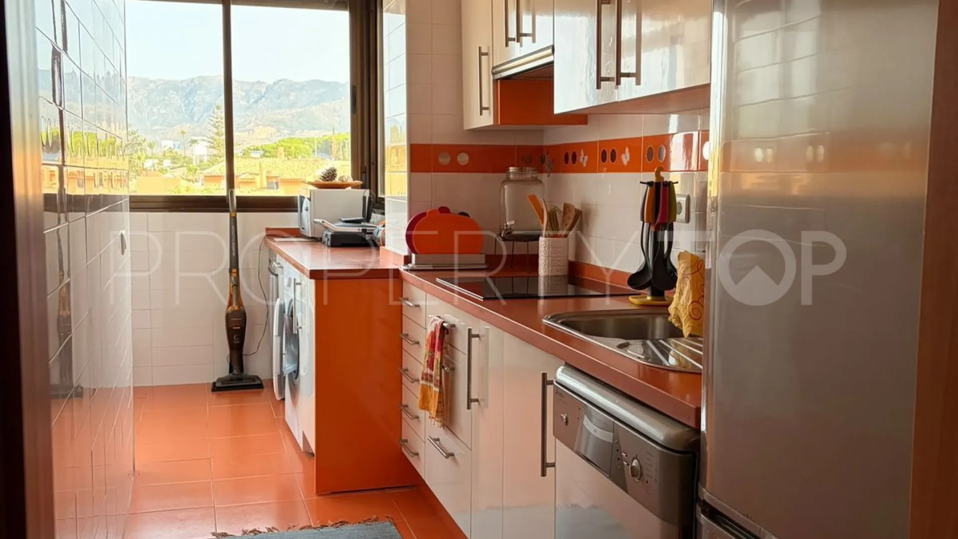 Buy Marbella City apartment with 2 bedrooms