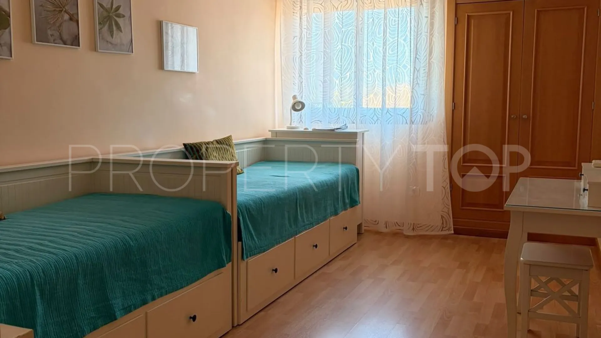 Buy Marbella City apartment with 2 bedrooms