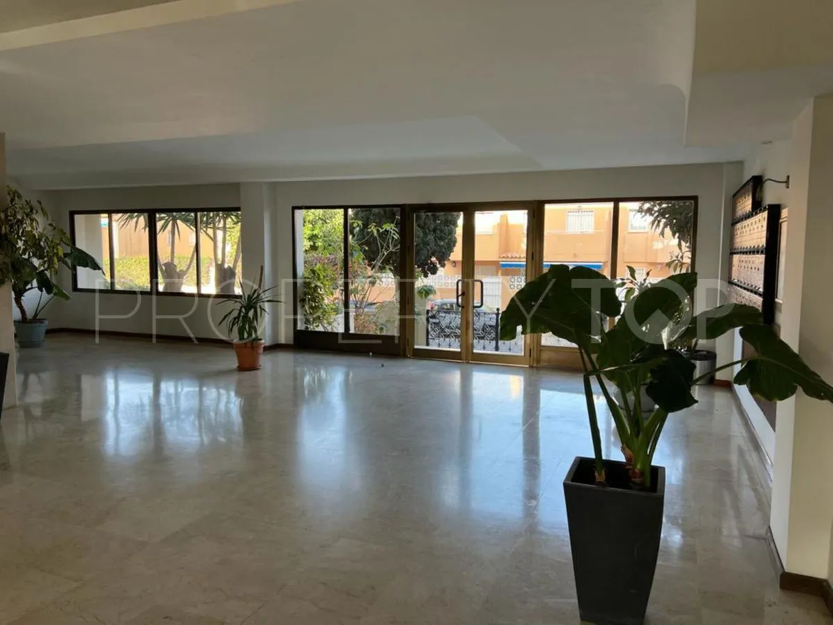 Buy Marbella City apartment with 2 bedrooms