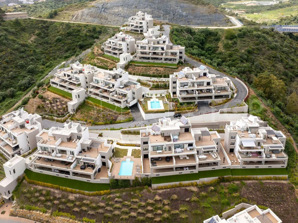 For sale Nueva Andalucia 3 bedrooms ground floor apartment