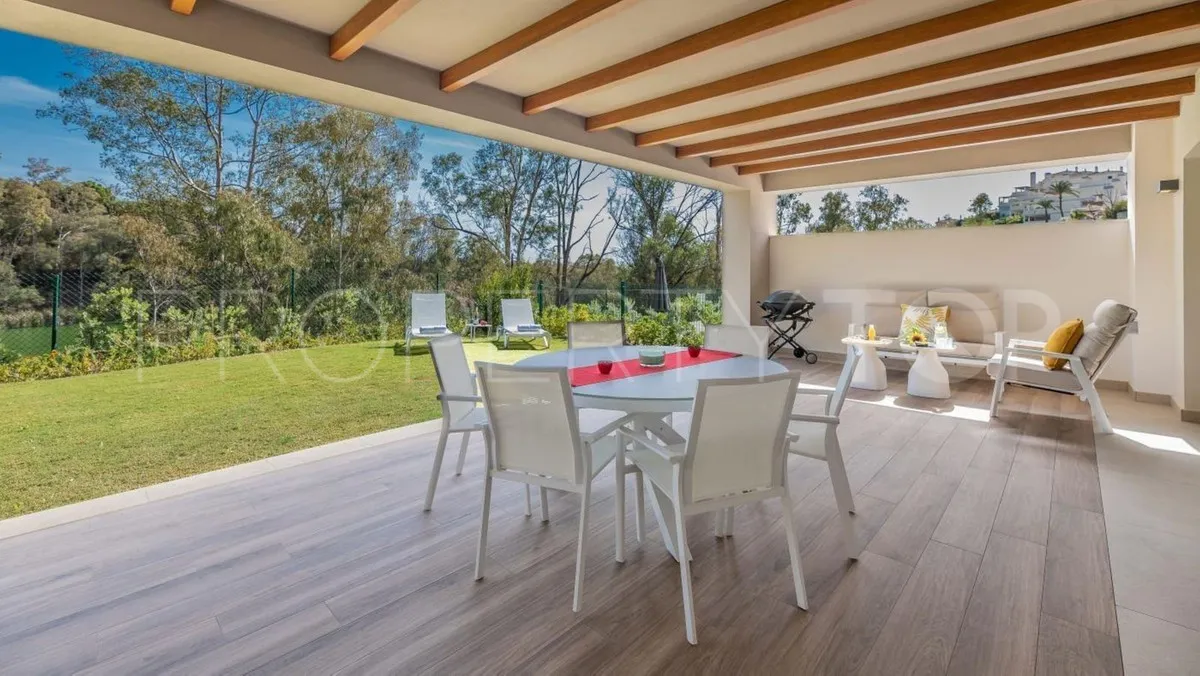 For sale Nueva Andalucia 3 bedrooms ground floor apartment