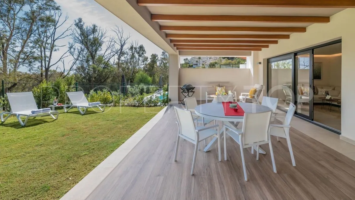 For sale Nueva Andalucia 3 bedrooms ground floor apartment