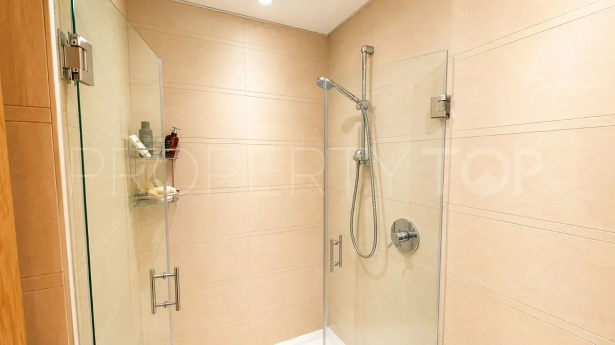 Se vende apartamento con 2 dormitorios en Marbella Ciudad
