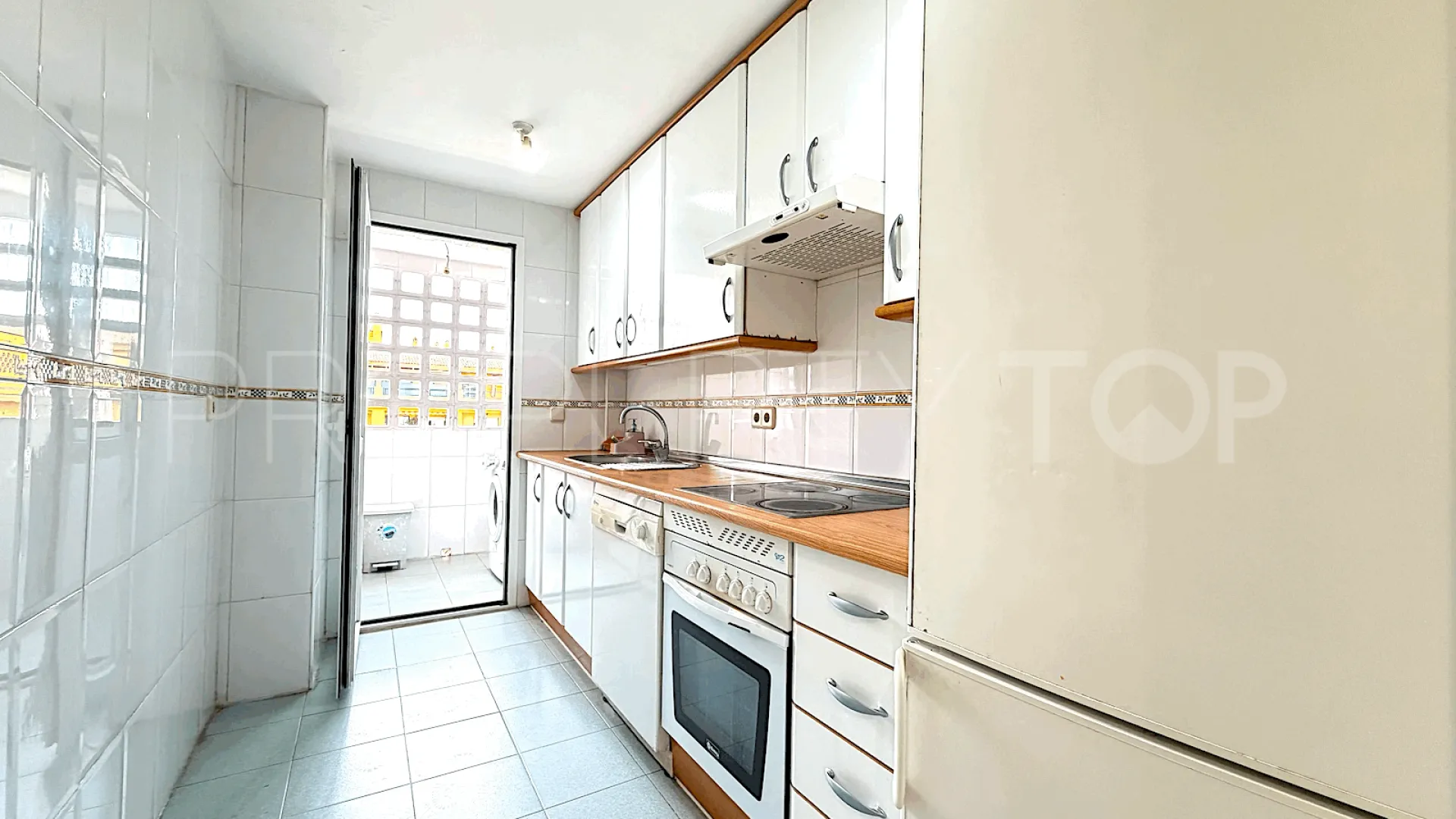 Atico duplex de 2 dormitorios en venta en San Pedro de Alcantara