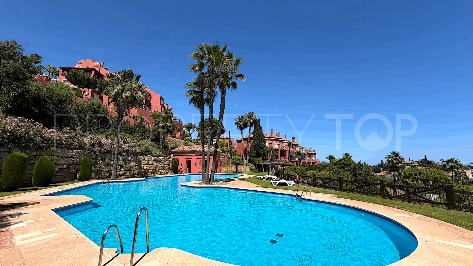 2 bedrooms ground floor apartment for sale in Monte Halcones