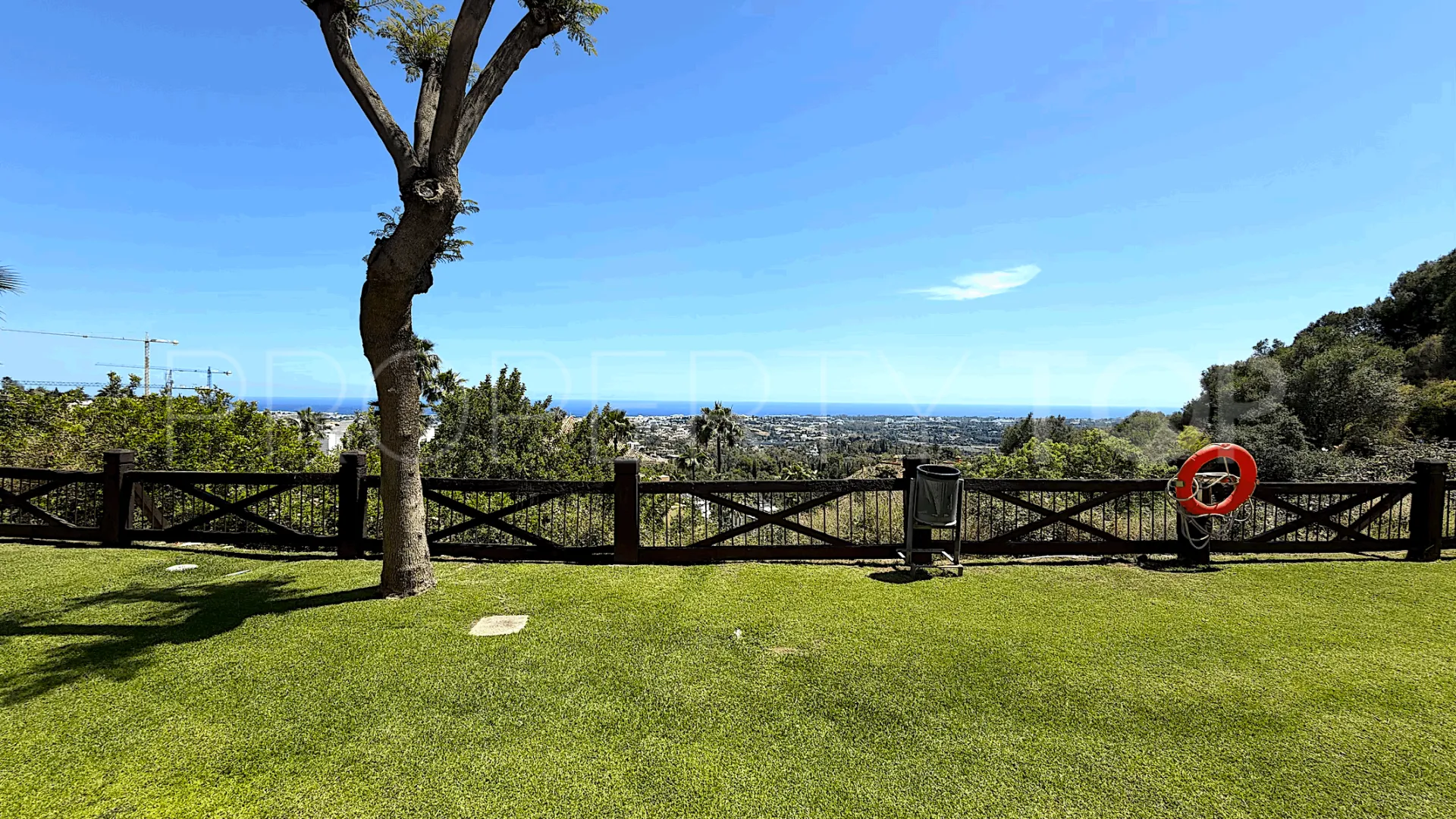 2 bedrooms ground floor apartment for sale in Monte Halcones