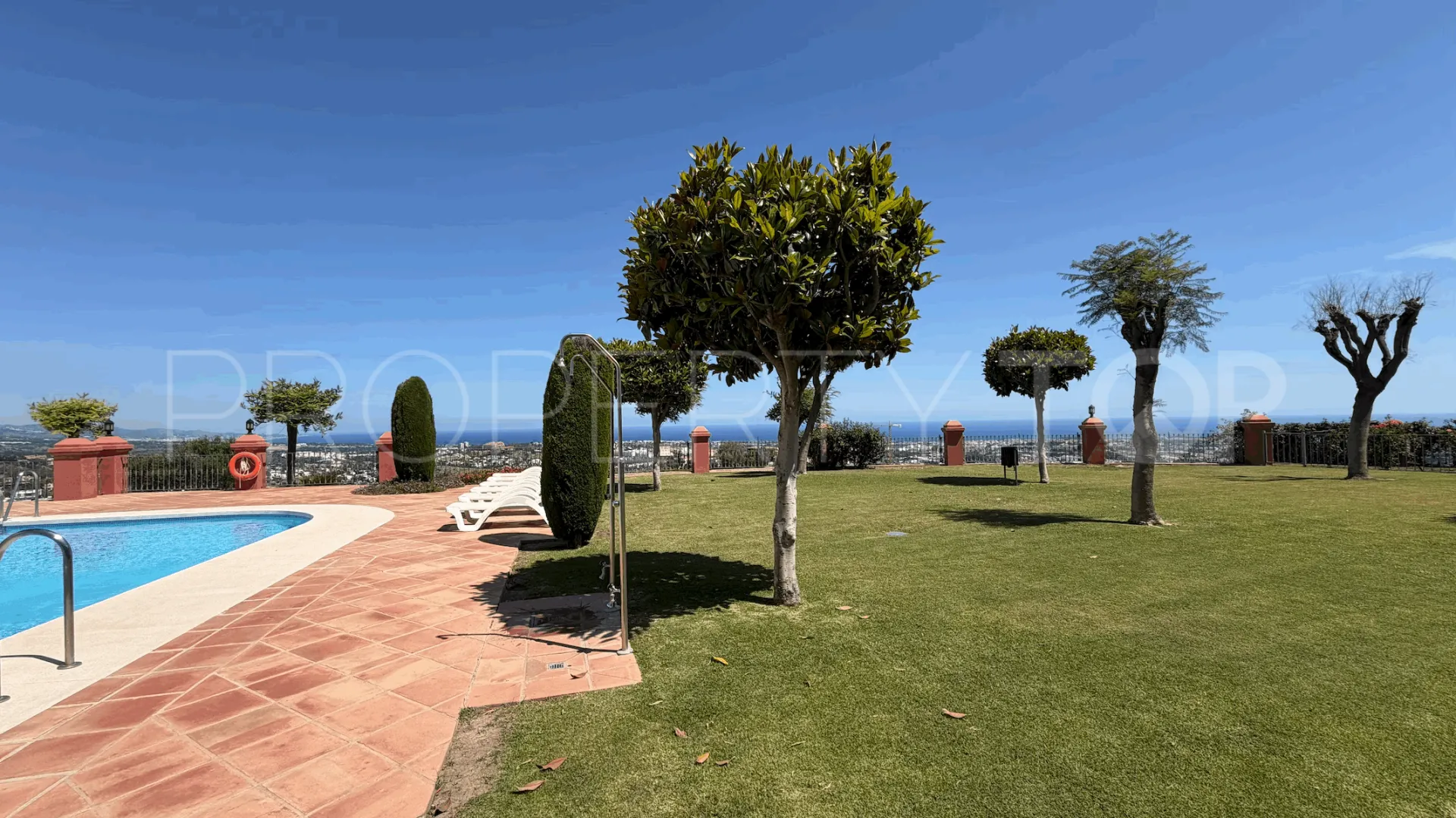 2 bedrooms ground floor apartment for sale in Monte Halcones