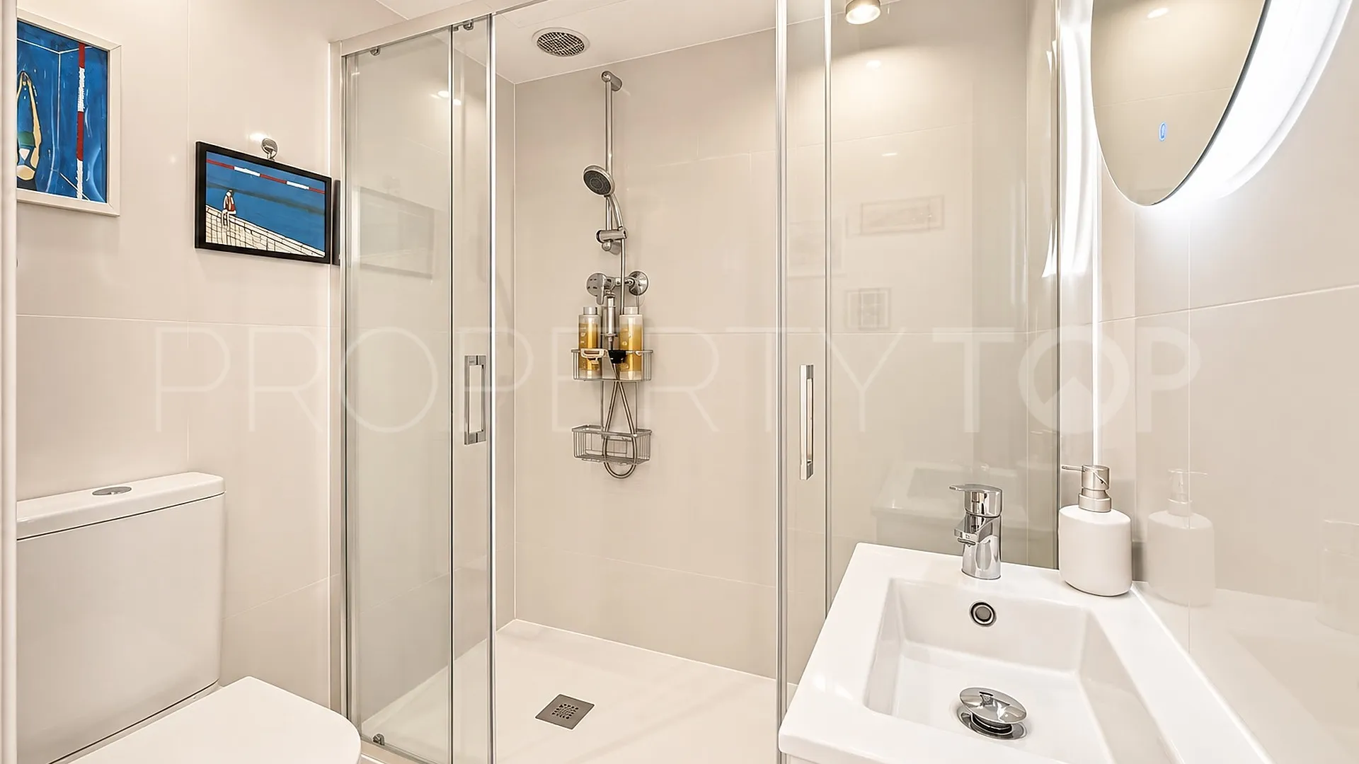 Apartamento en venta de 2 dormitorios en Estepona Golf