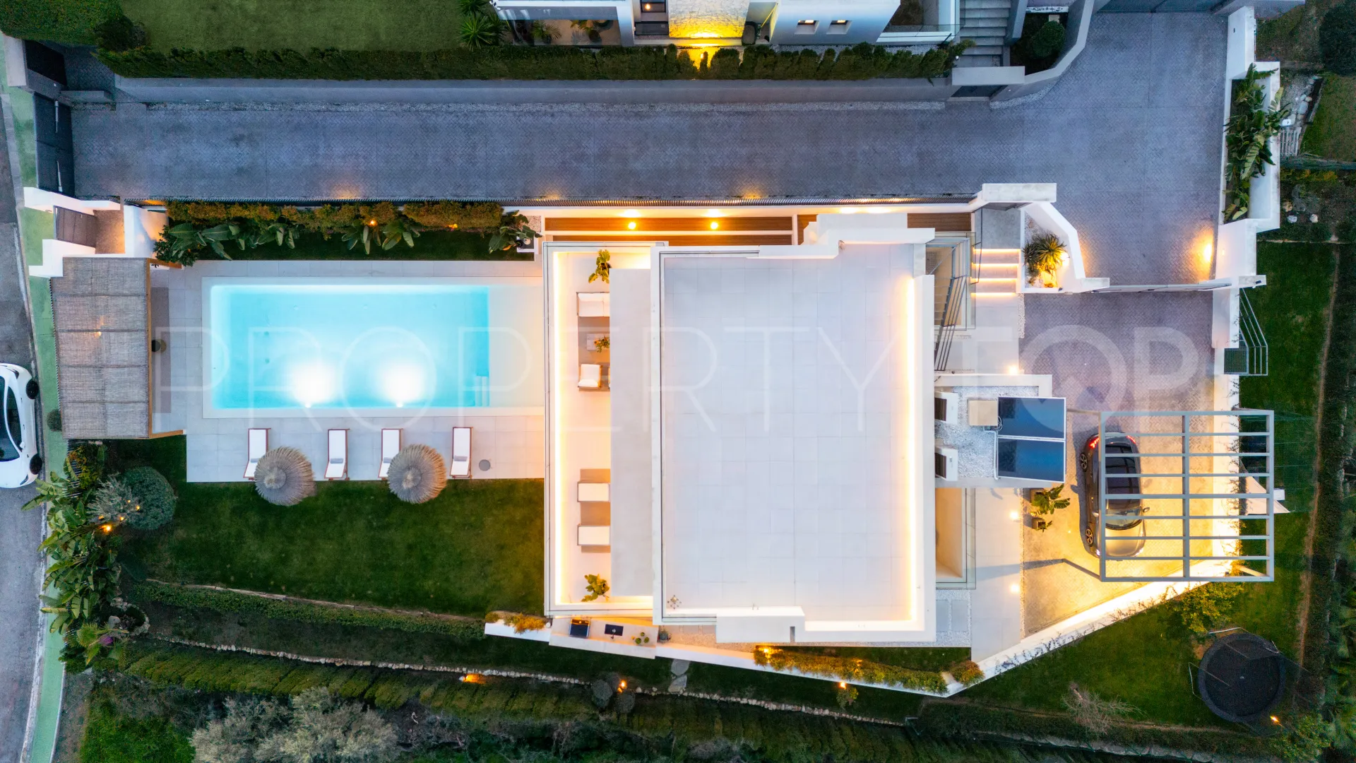 Villa en venta en La Cerquilla con 5 dormitorios