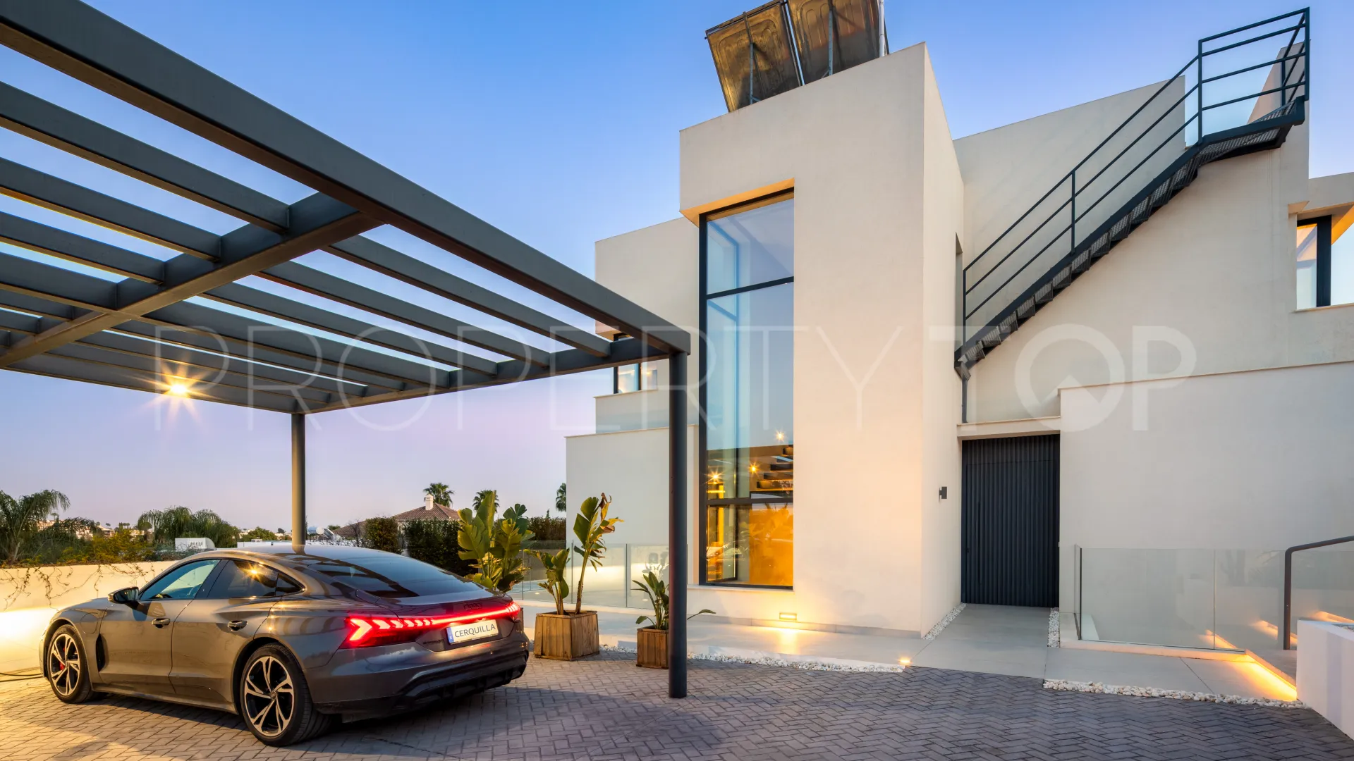 Villa en venta en La Cerquilla con 5 dormitorios