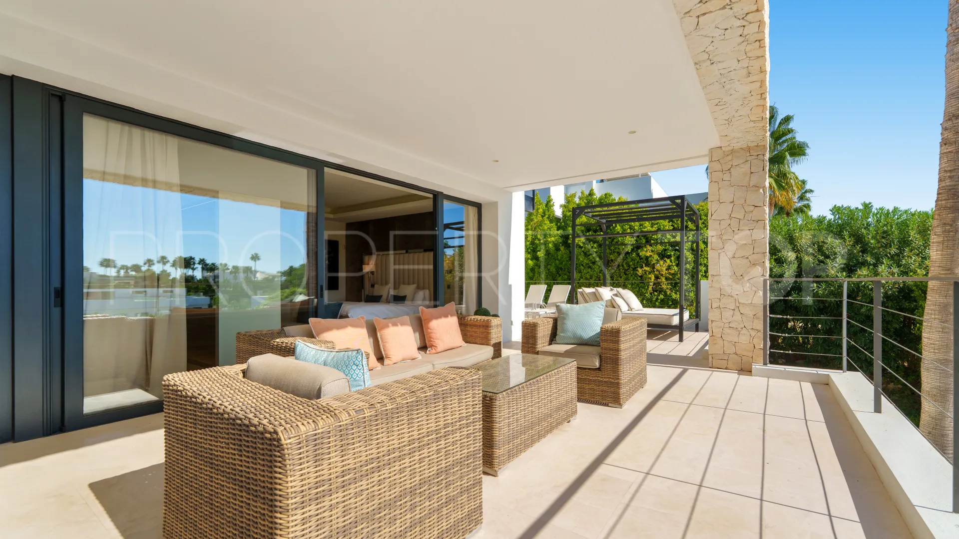 Villa with 6 bedrooms for sale in Nueva Andalucia
