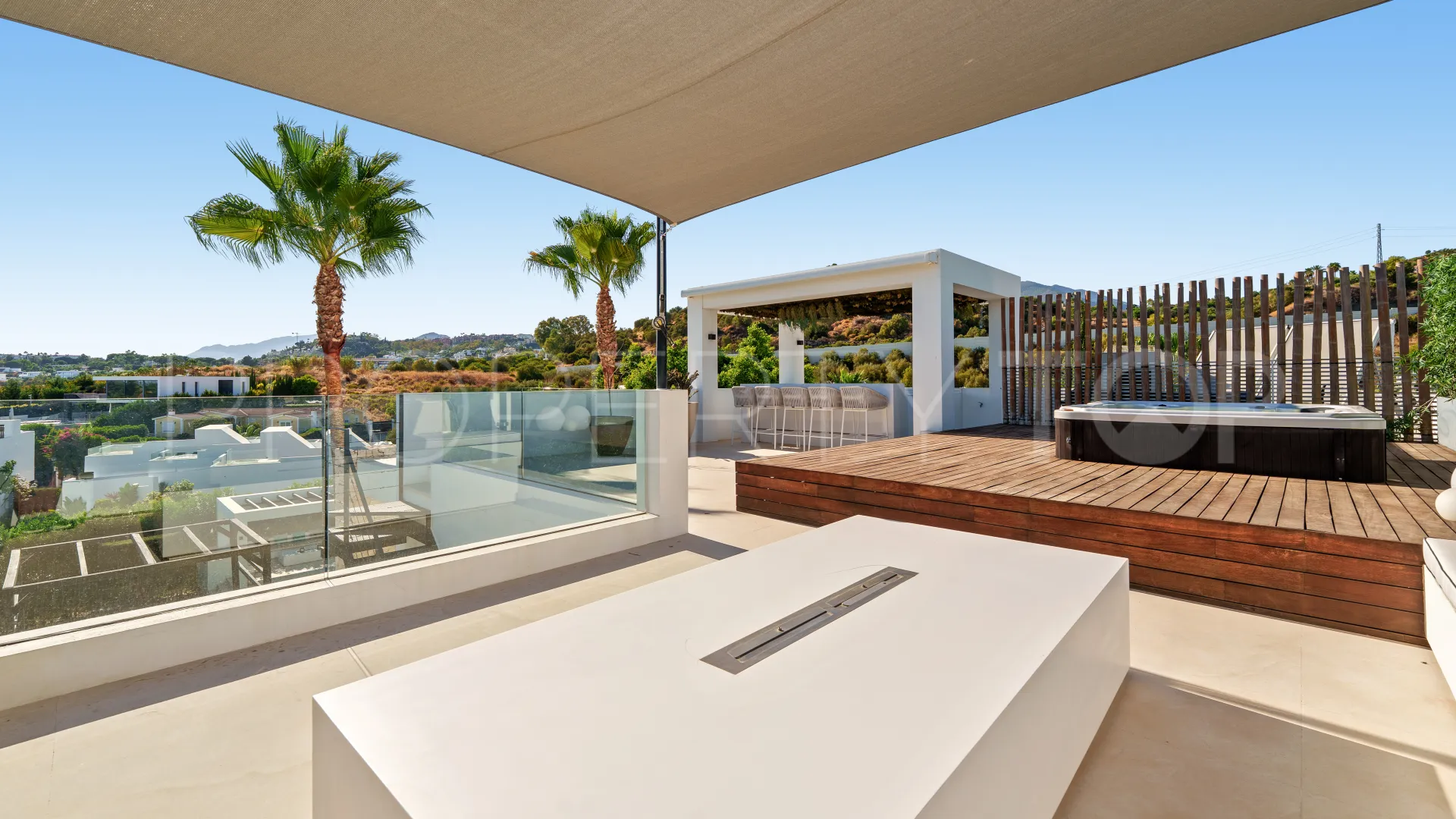 Villa with 6 bedrooms for sale in Nueva Andalucia