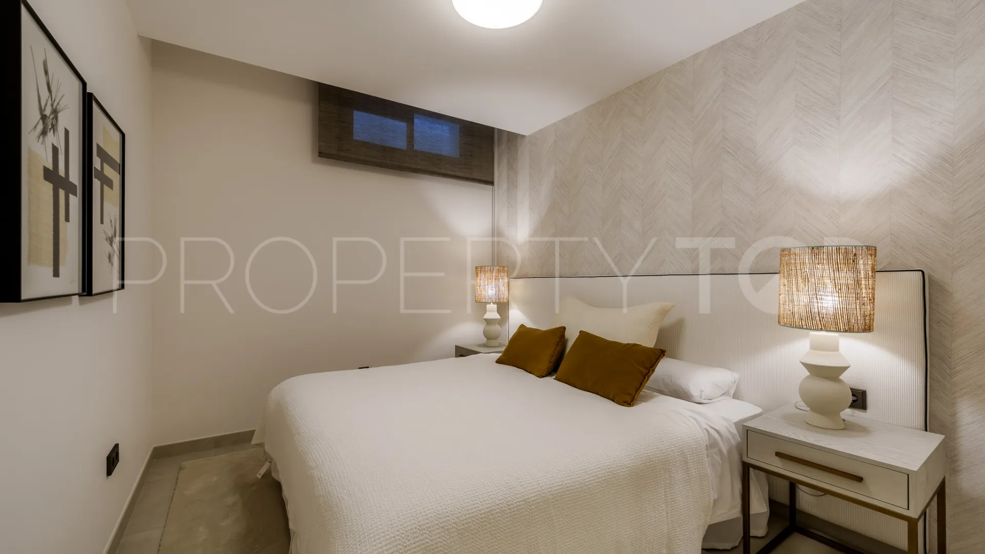 Se vende pareado en Marbella - Puerto Banus con 5 dormitorios