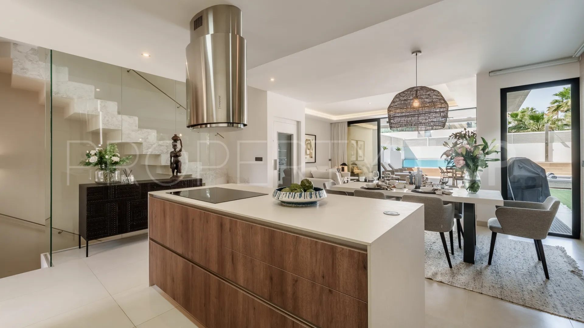Se vende pareado en Marbella - Puerto Banus con 5 dormitorios