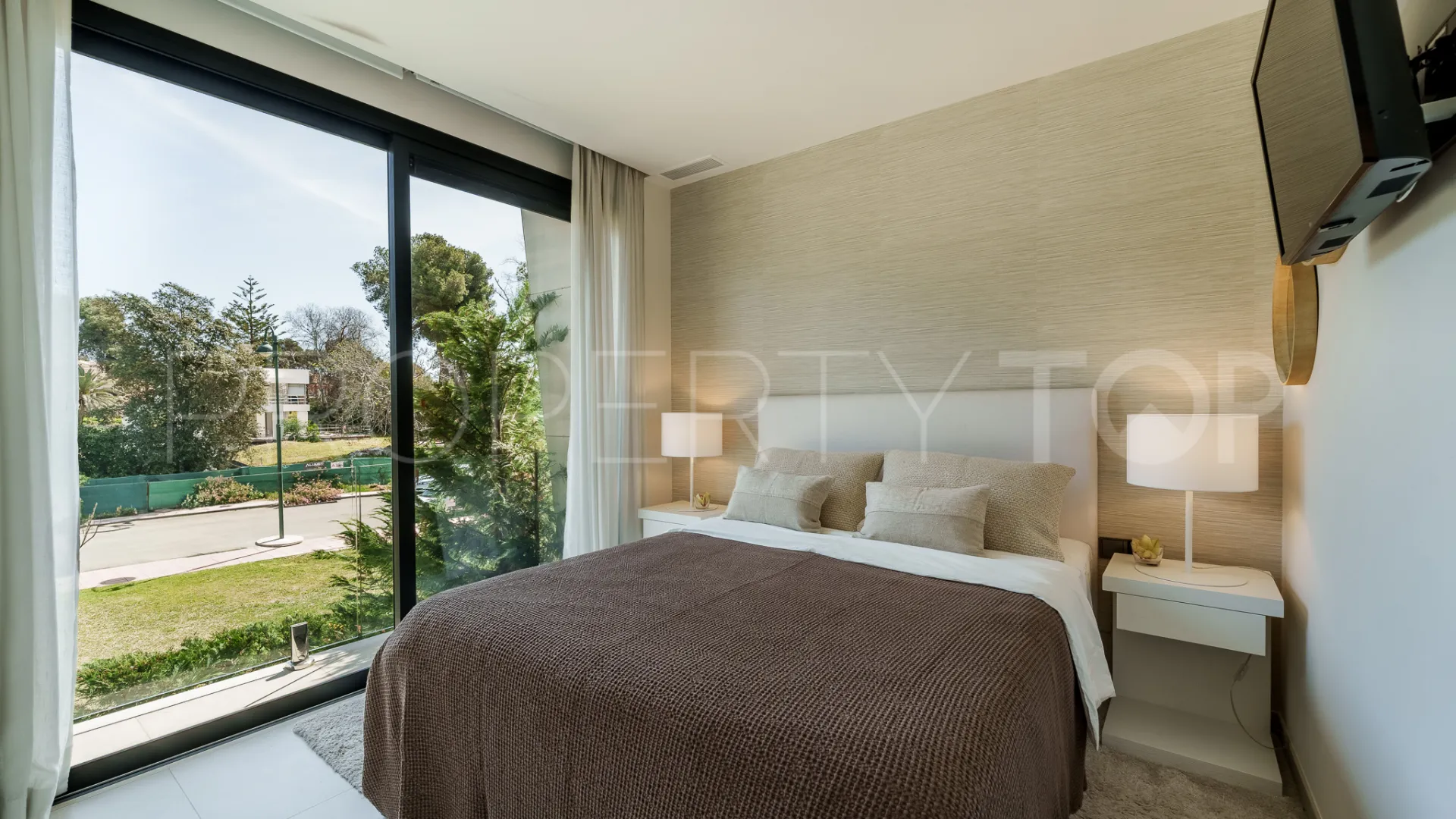 Se vende pareado en Marbella - Puerto Banus con 5 dormitorios