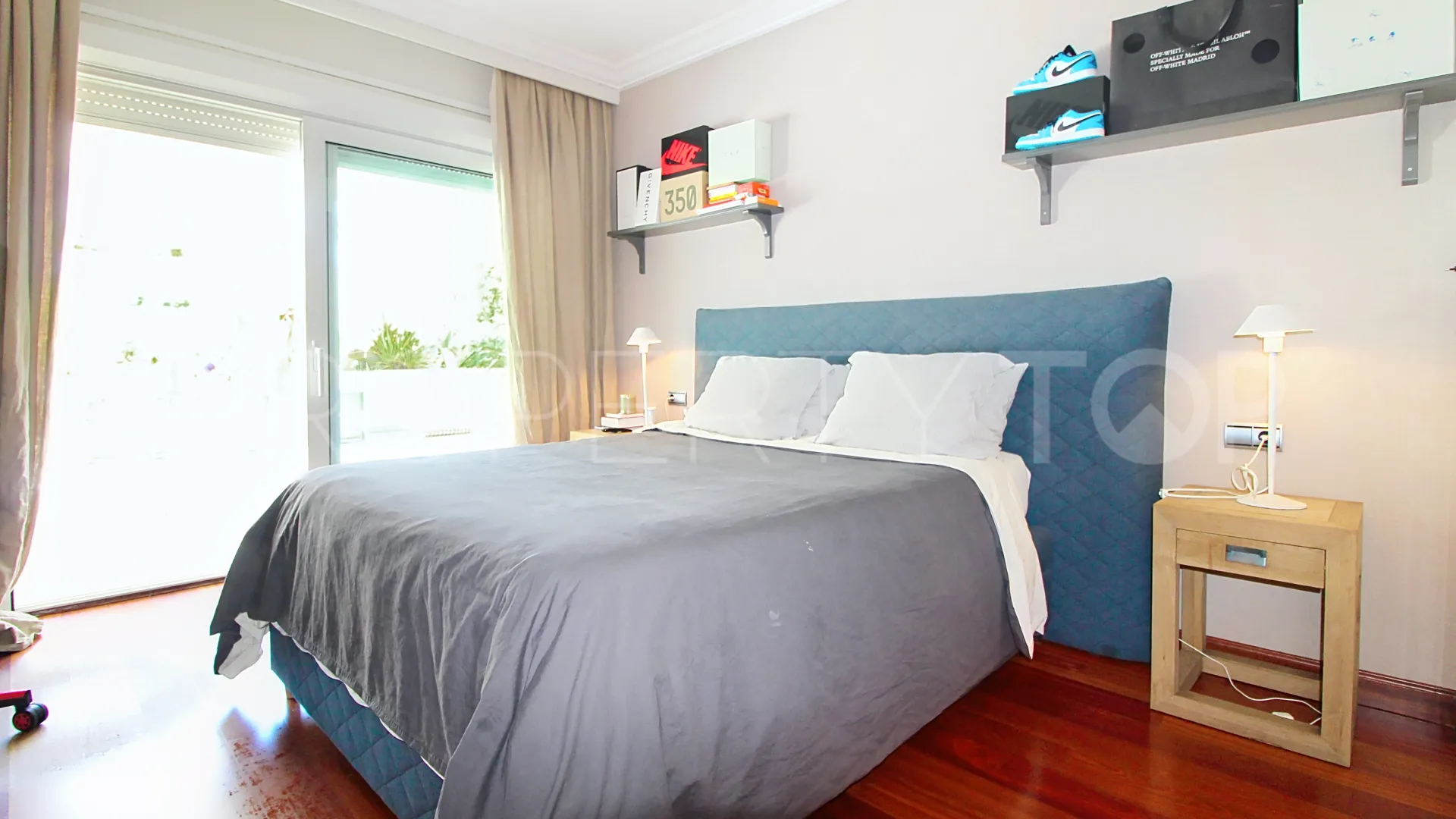 Ground floor apartment with 3 bedrooms for sale in El Embrujo Banús