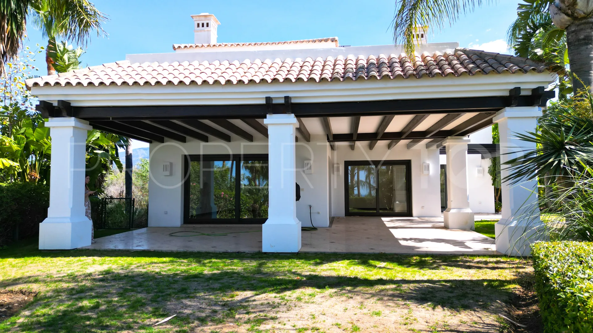 Villa for sale in Lomas de Magna Marbella with 4 bedrooms