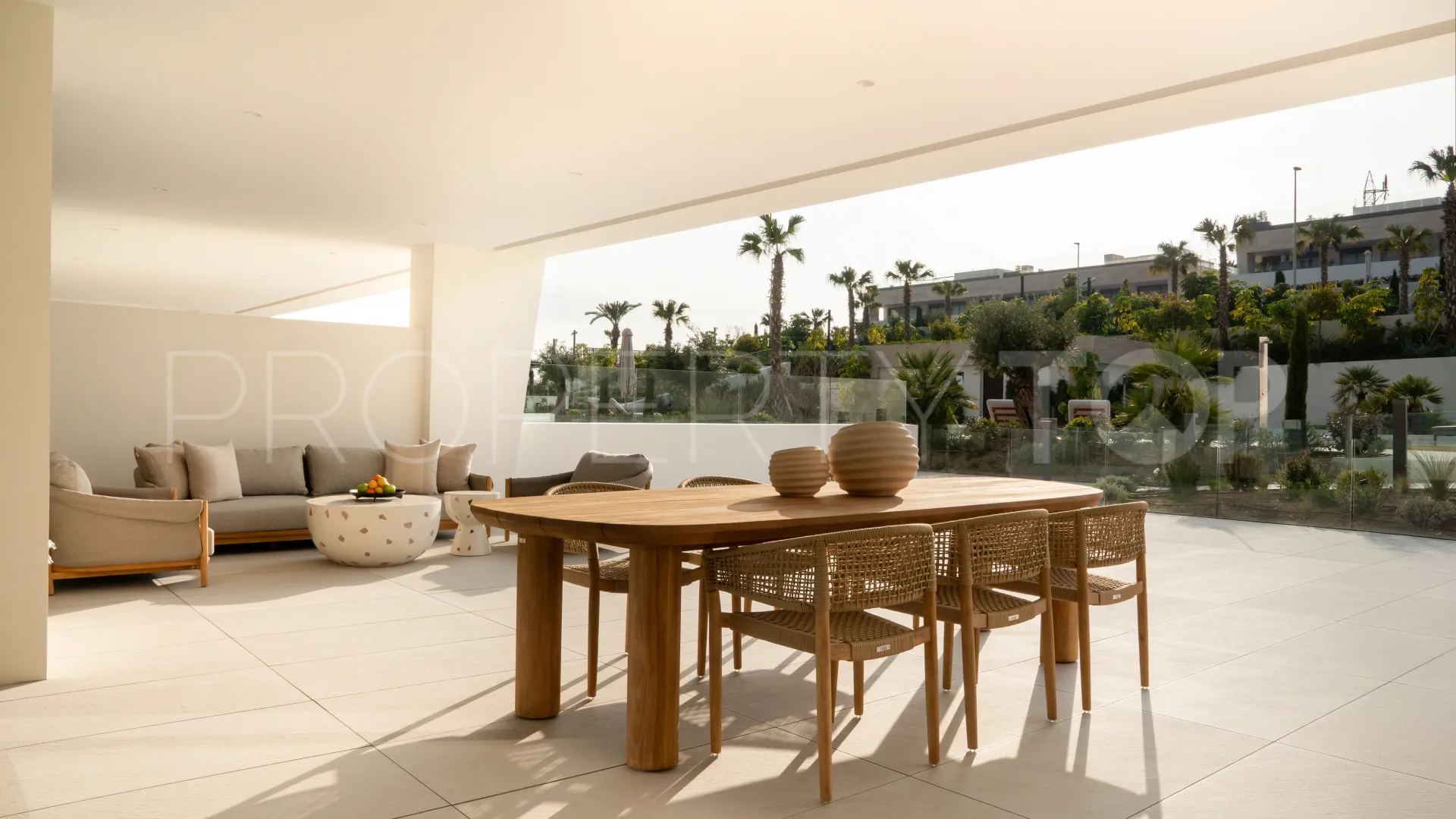 For sale ground floor duplex with 4 bedrooms in Epic Marbella