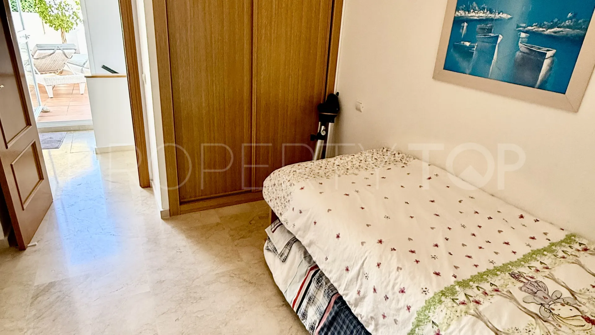 Atico duplex en venta con 3 dormitorios en Selwo