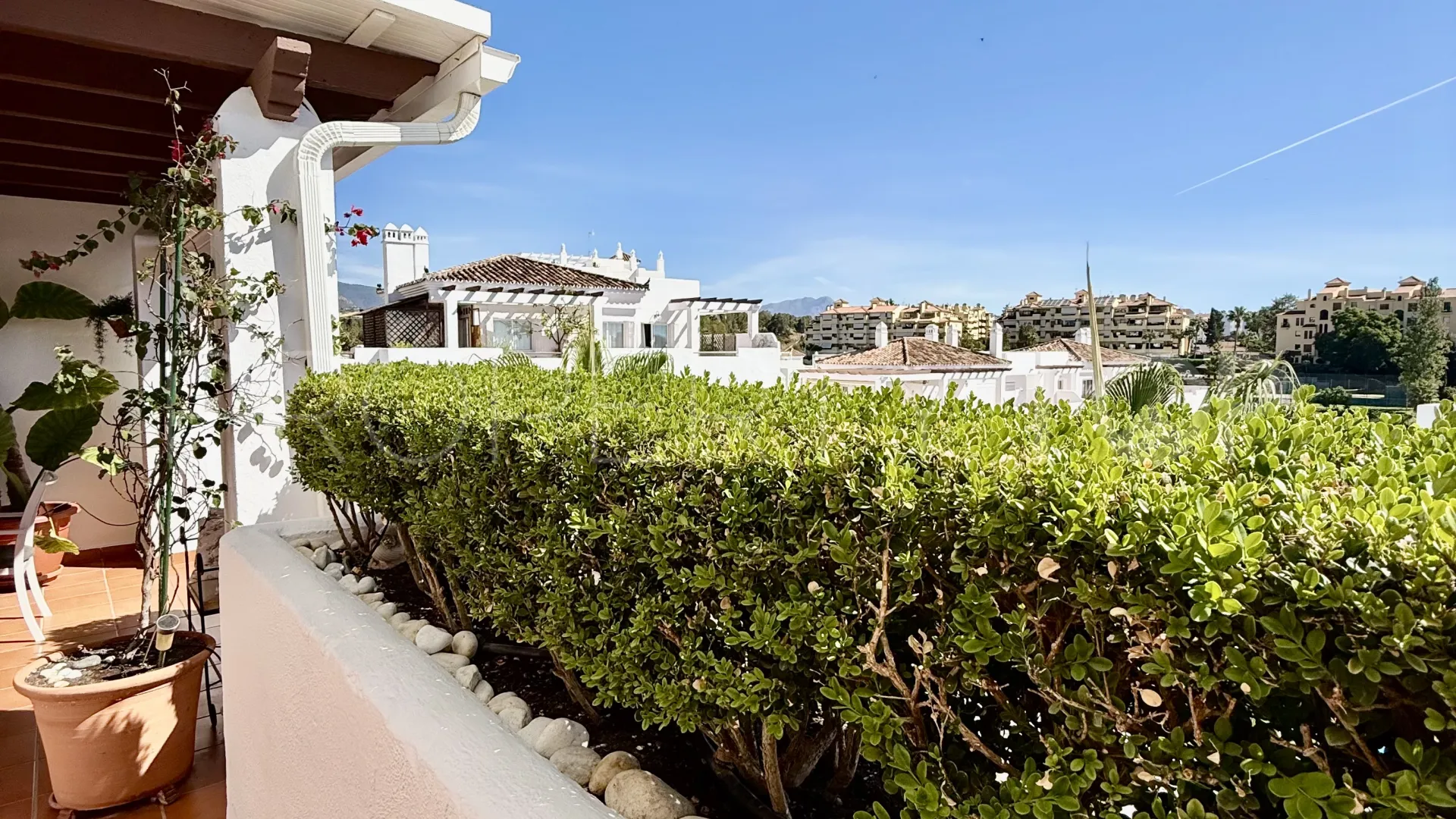 Atico duplex en venta con 3 dormitorios en Selwo