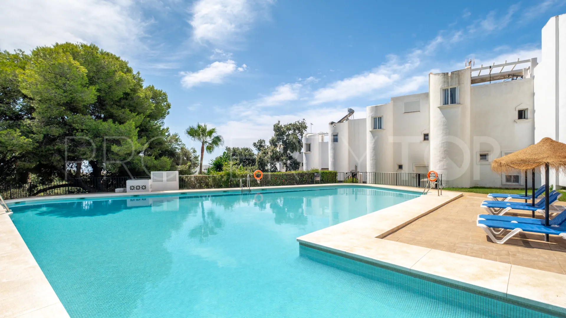 Buy 4 bedrooms town house in Cabopino