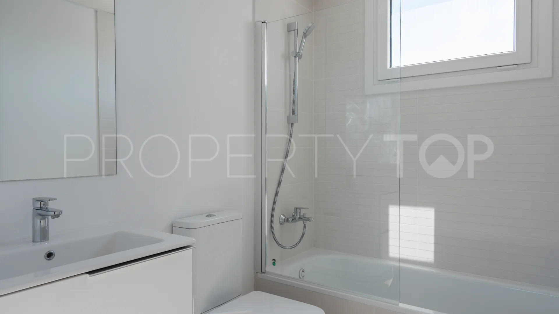 Se vende atico duplex en Aqua Gardens