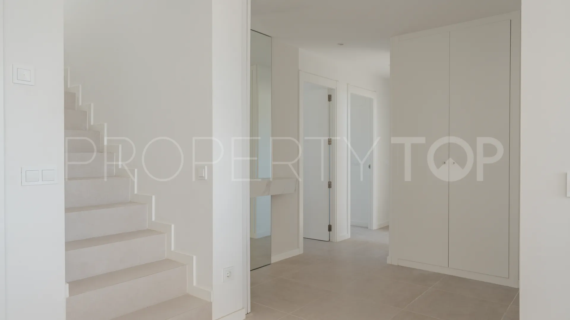 Se vende atico duplex en Aqua Gardens