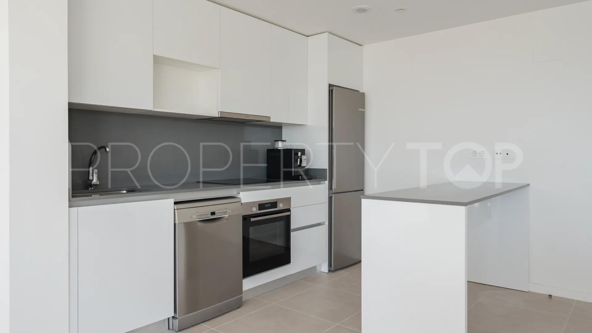 Se vende atico duplex en Aqua Gardens