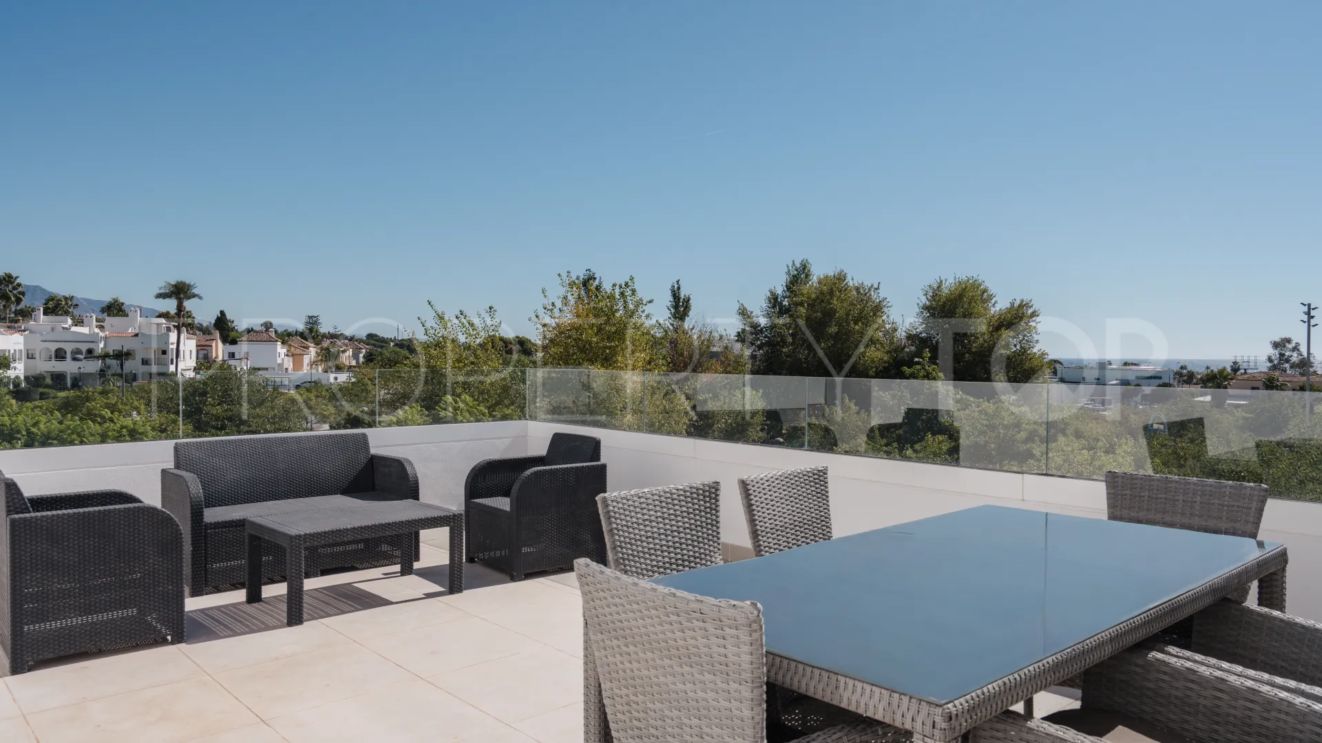 Se vende atico duplex en Aqua Gardens