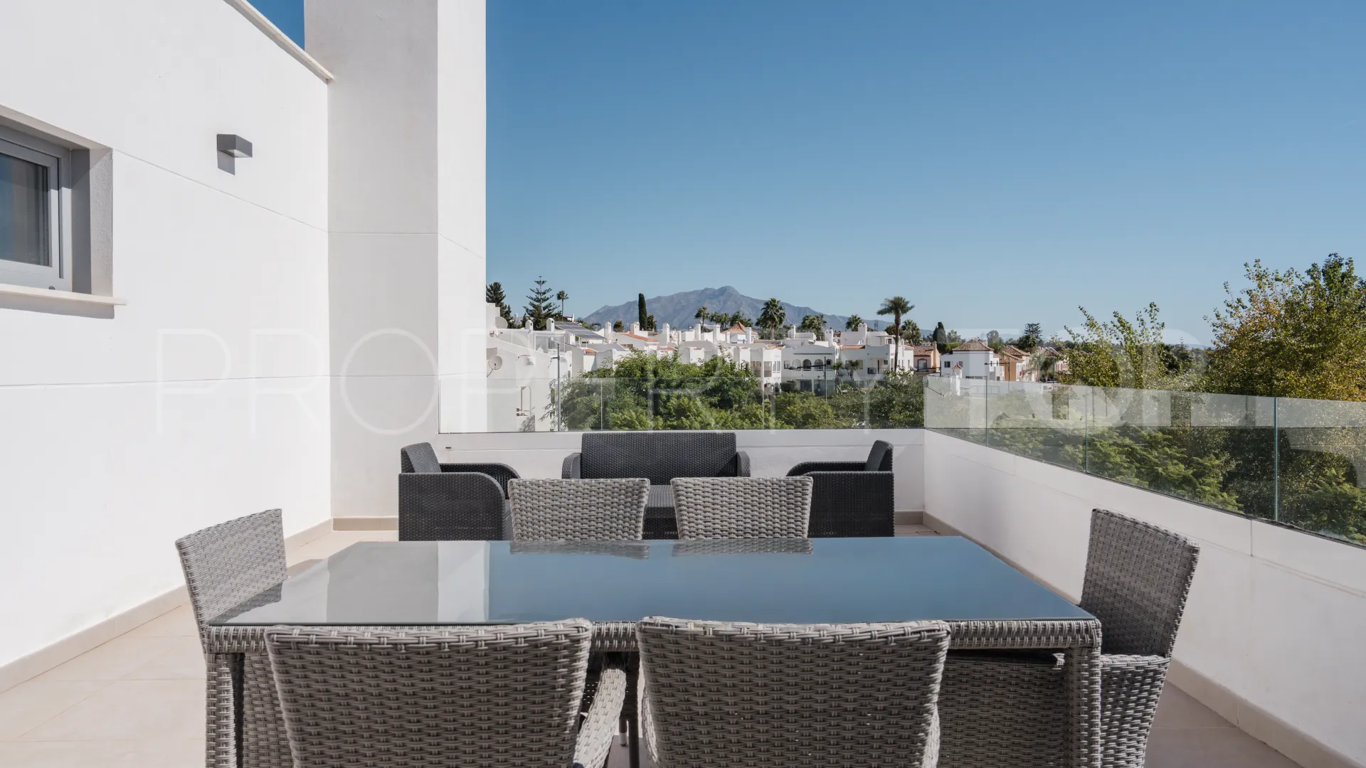 Se vende atico duplex en Aqua Gardens