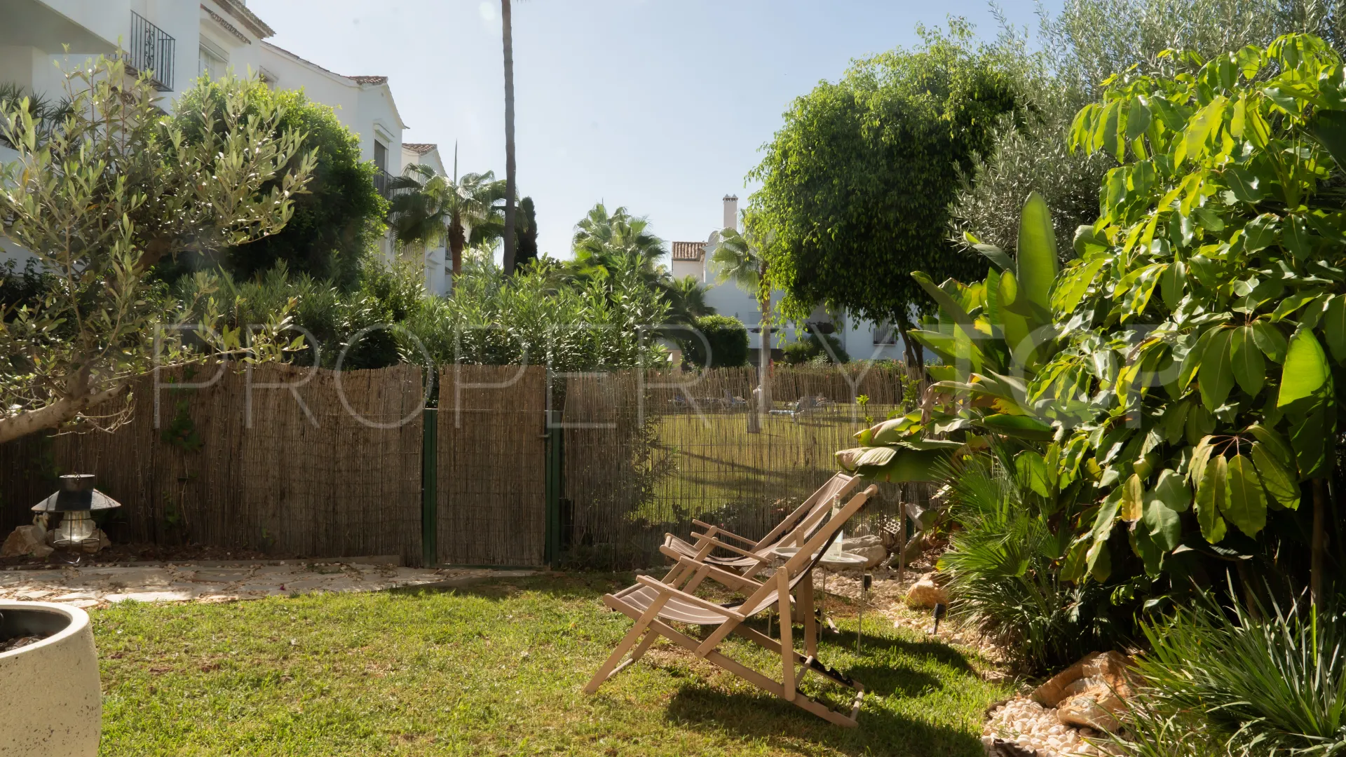 3 bedrooms ground floor apartment in El Presidente for sale