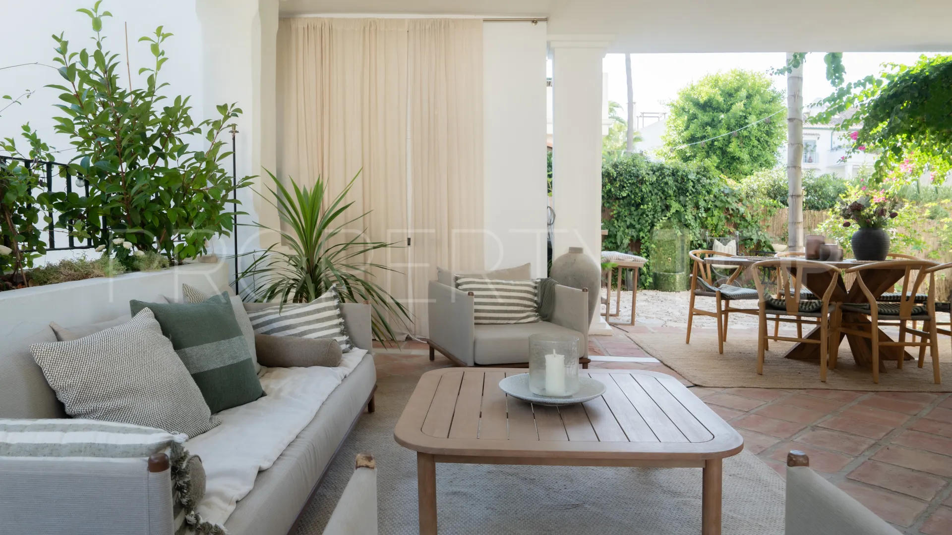 3 bedrooms ground floor apartment in El Presidente for sale