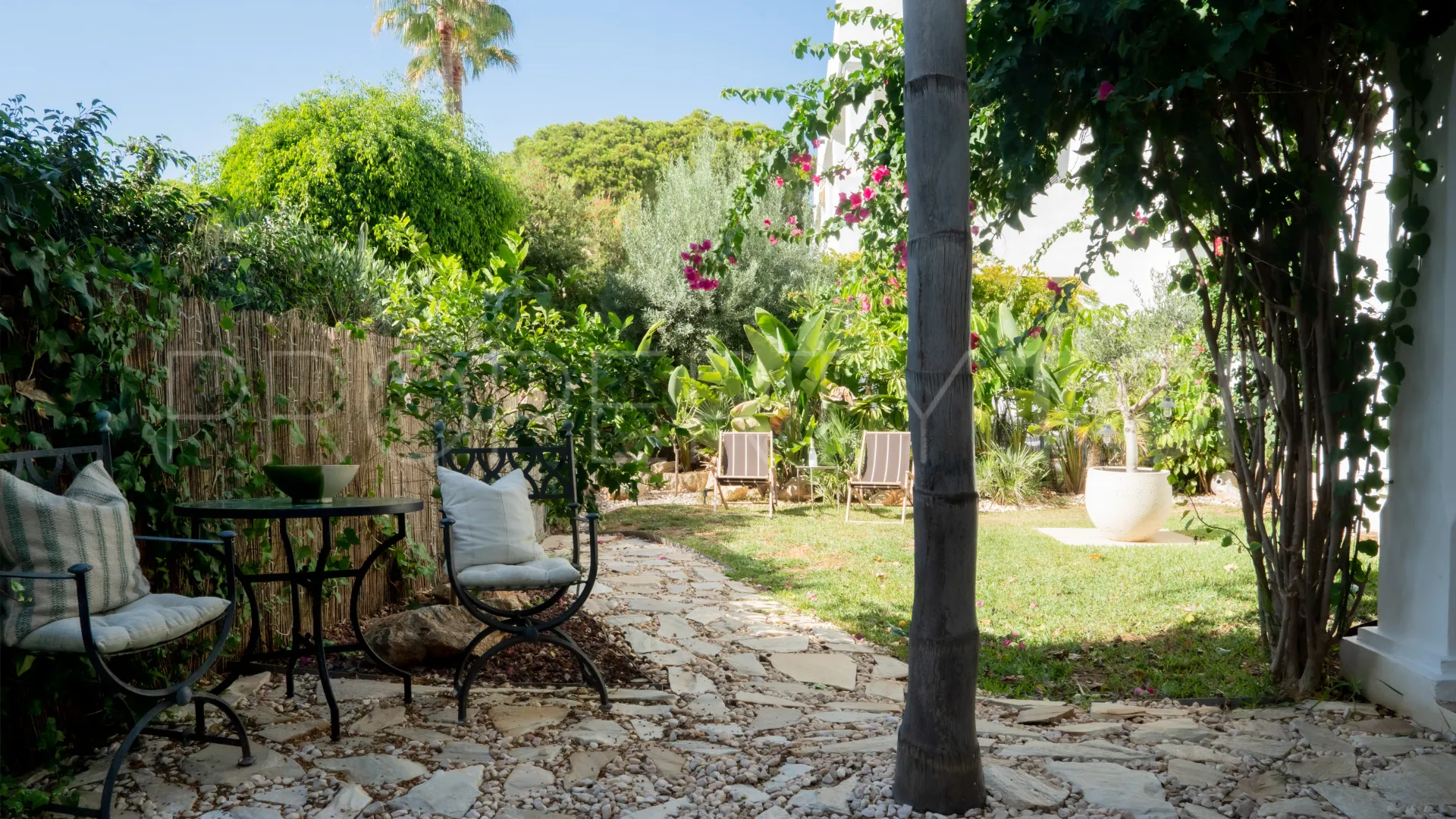3 bedrooms ground floor apartment in El Presidente for sale