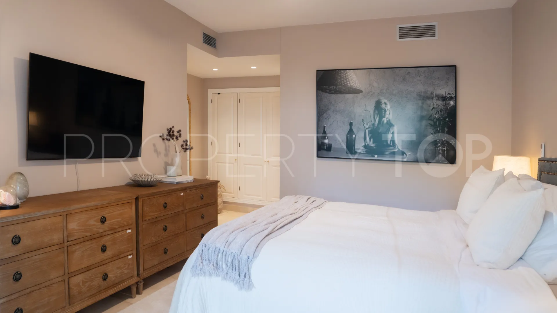 3 bedrooms ground floor apartment in El Presidente for sale