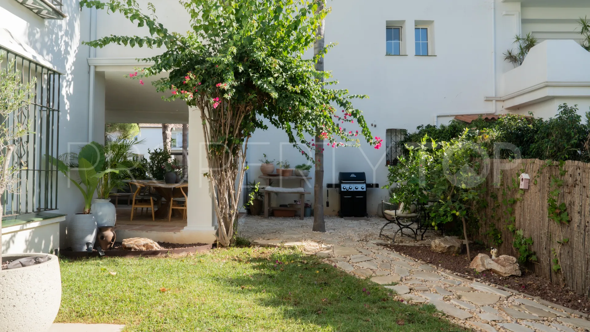 3 bedrooms ground floor apartment in El Presidente for sale