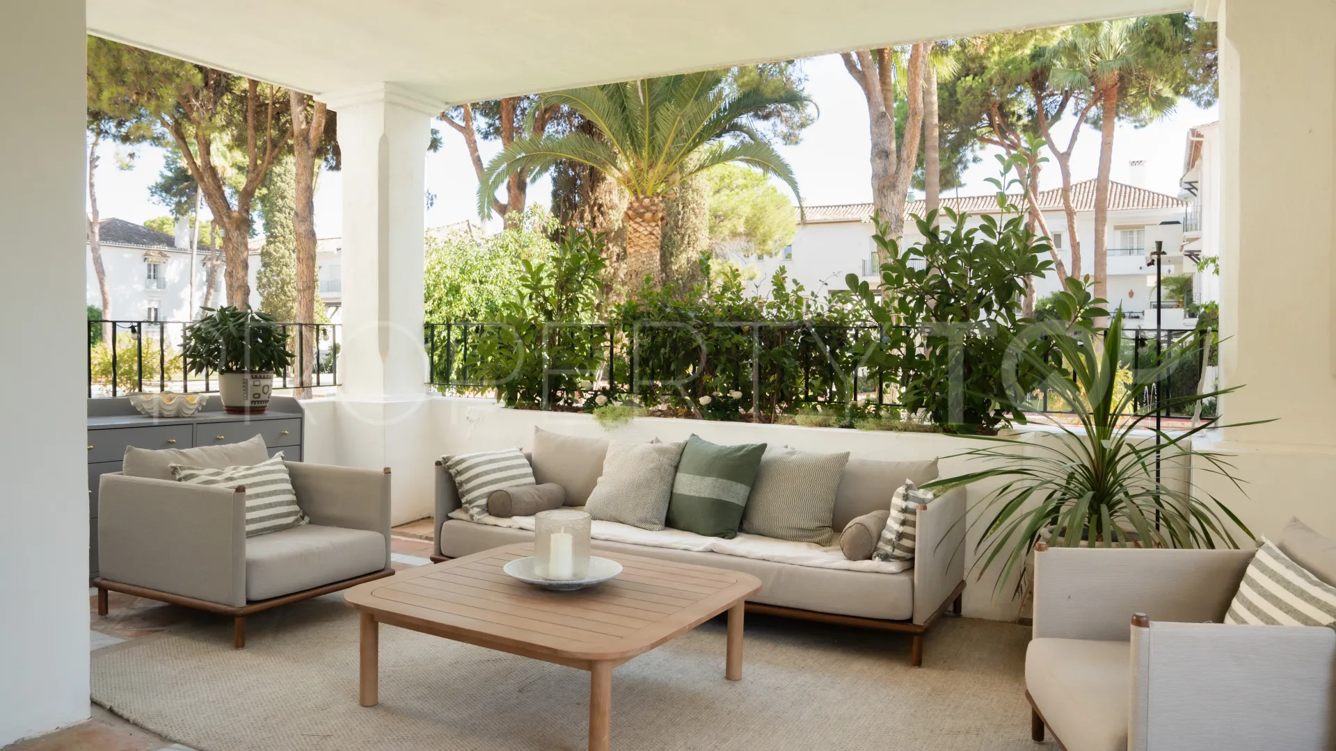 3 bedrooms ground floor apartment in El Presidente for sale