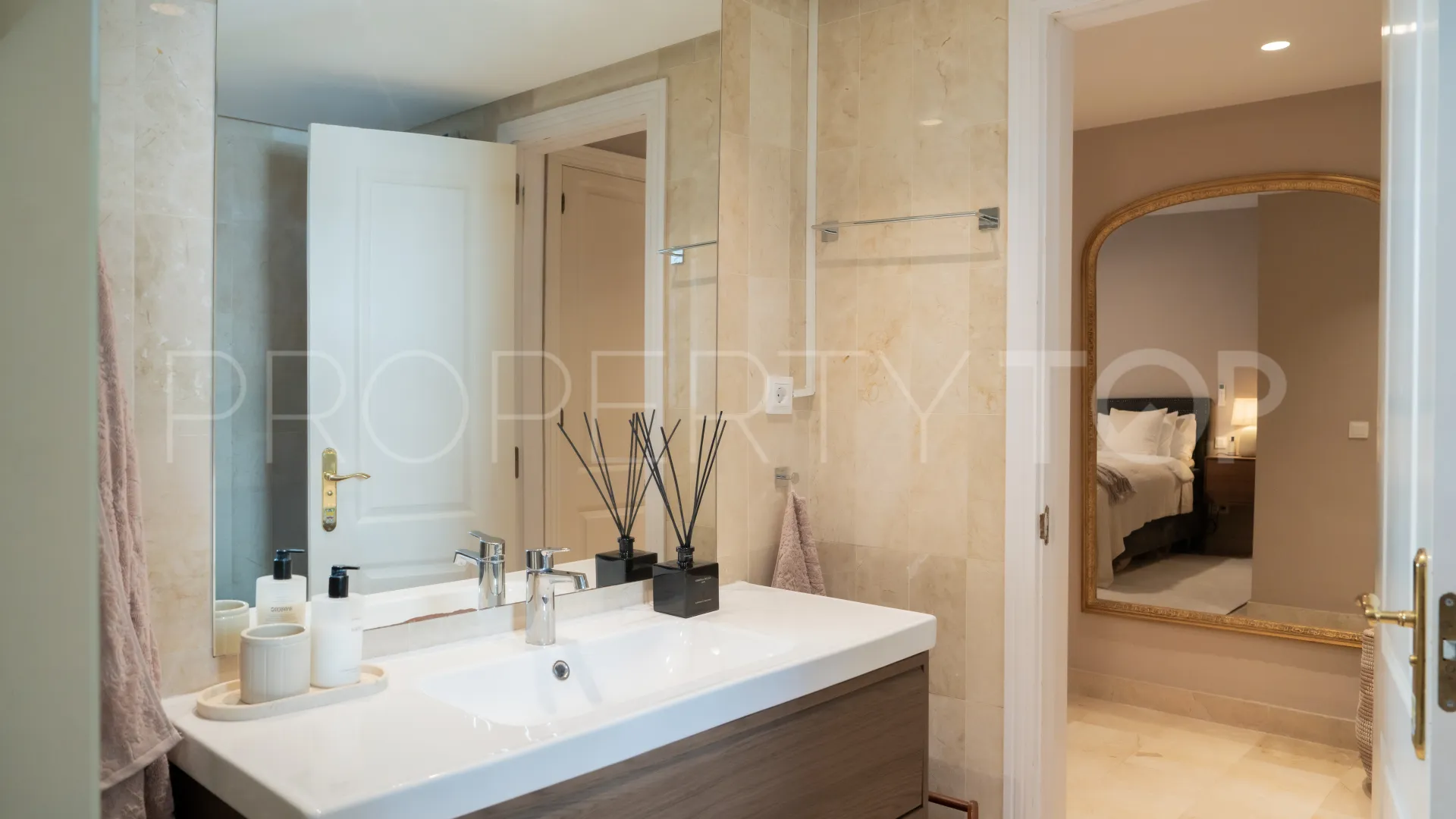 3 bedrooms ground floor apartment in El Presidente for sale