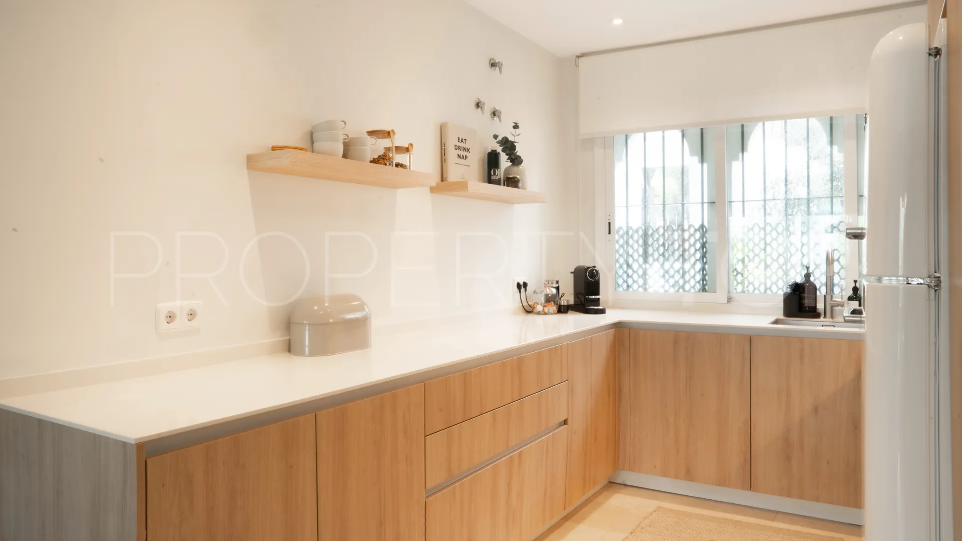 For sale ground floor apartment in El Presidente
