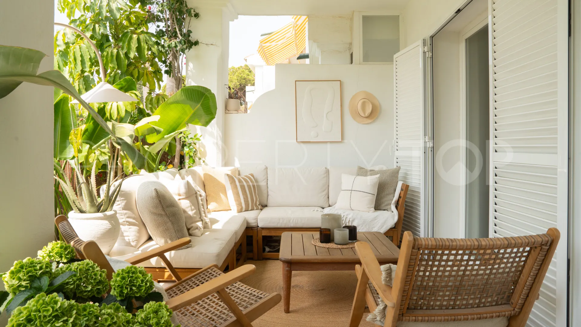 For sale ground floor apartment in El Presidente