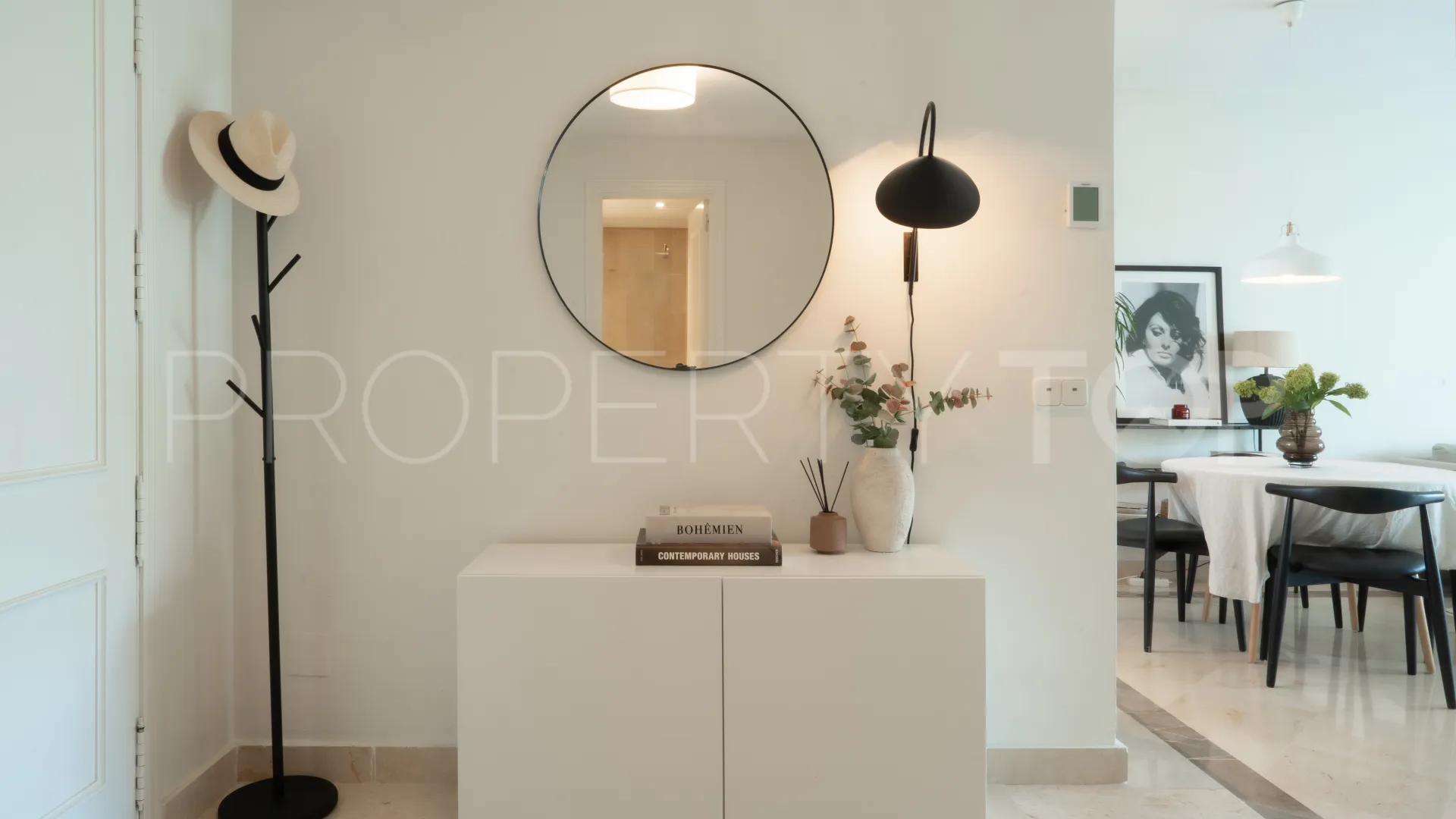 For sale ground floor apartment in El Presidente