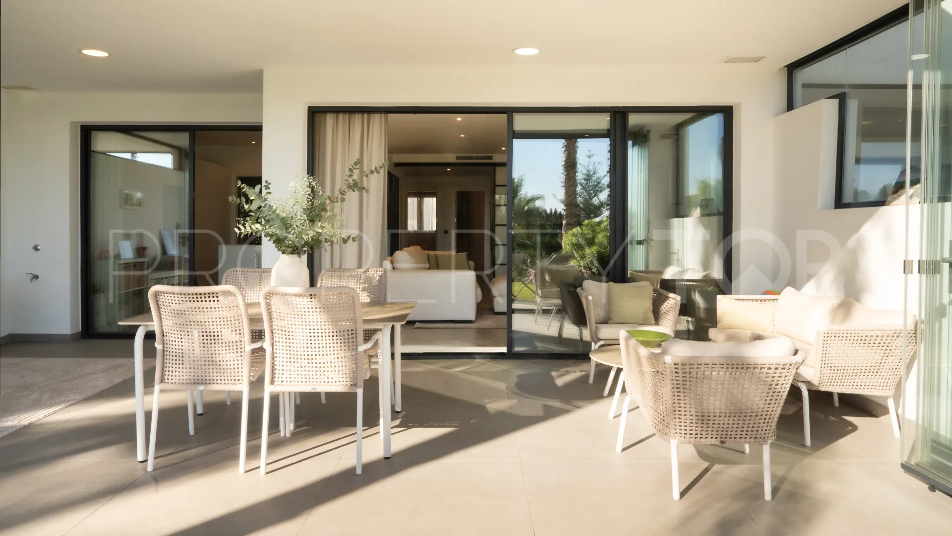 Apartamento planta baja a la venta en Mirador de Estepona Hills