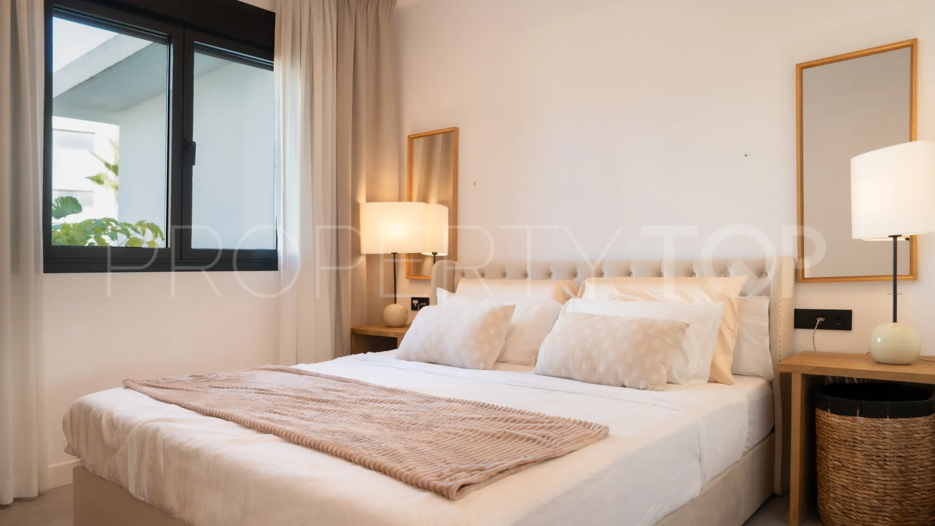 Apartamento planta baja a la venta en Mirador de Estepona Hills