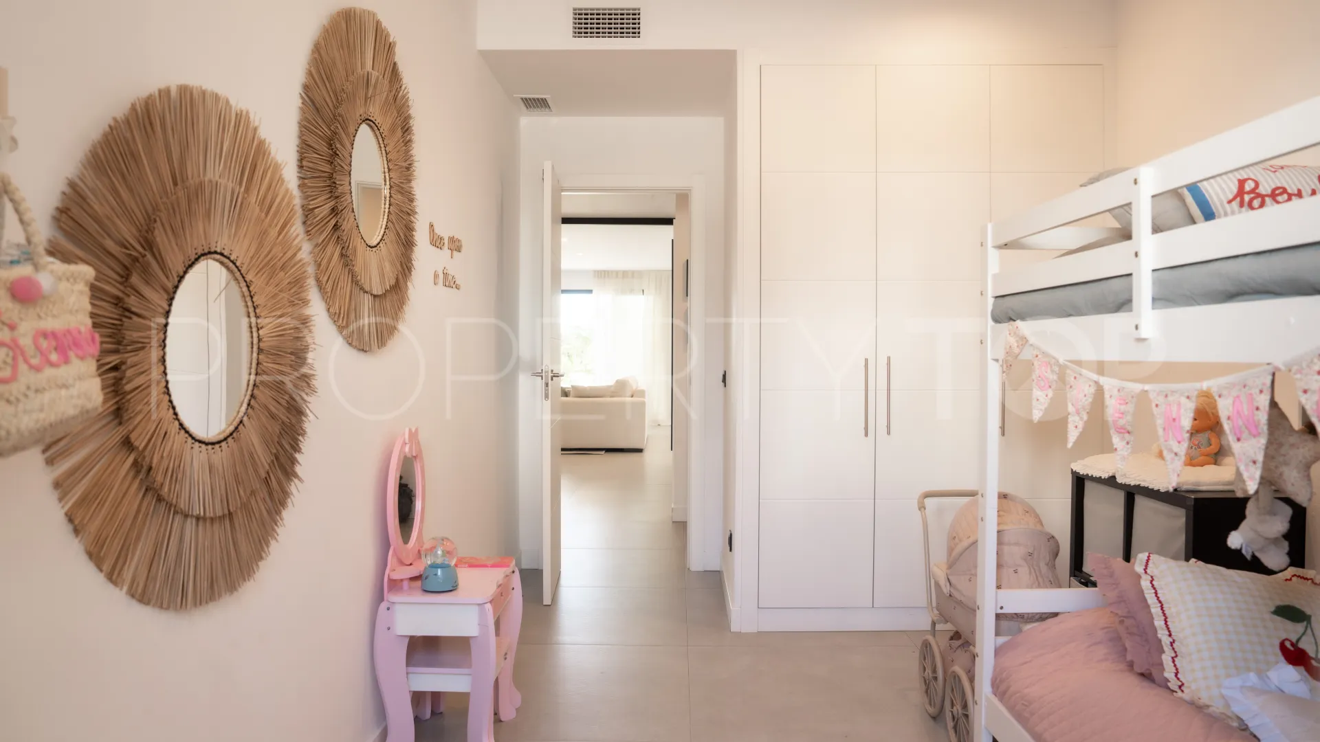 Apartamento planta baja a la venta en Mirador de Estepona Hills