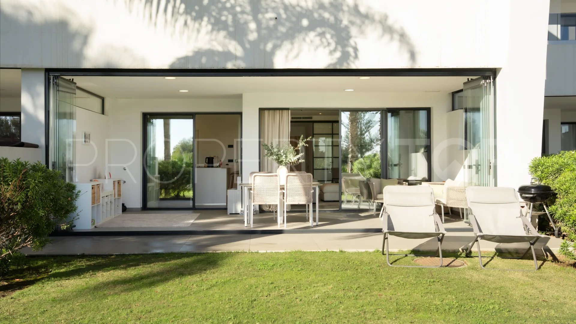 Apartamento planta baja a la venta en Mirador de Estepona Hills