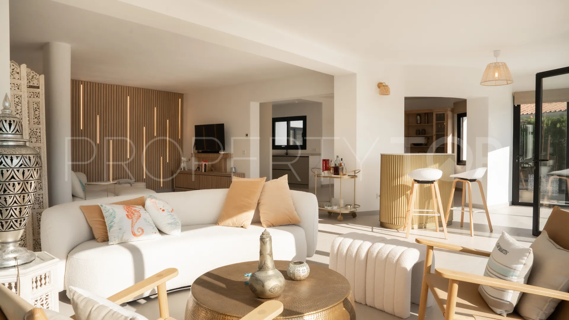 Villa de 4 dormitorios a la venta en Guadalmina Alta